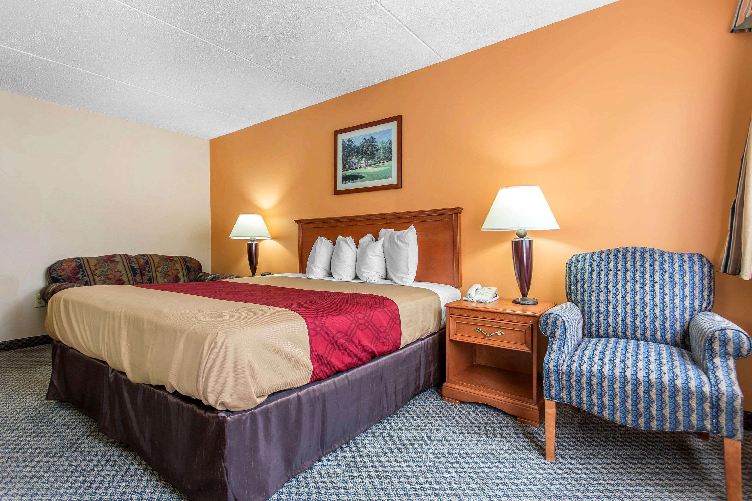 Hotel Econo & 2*
