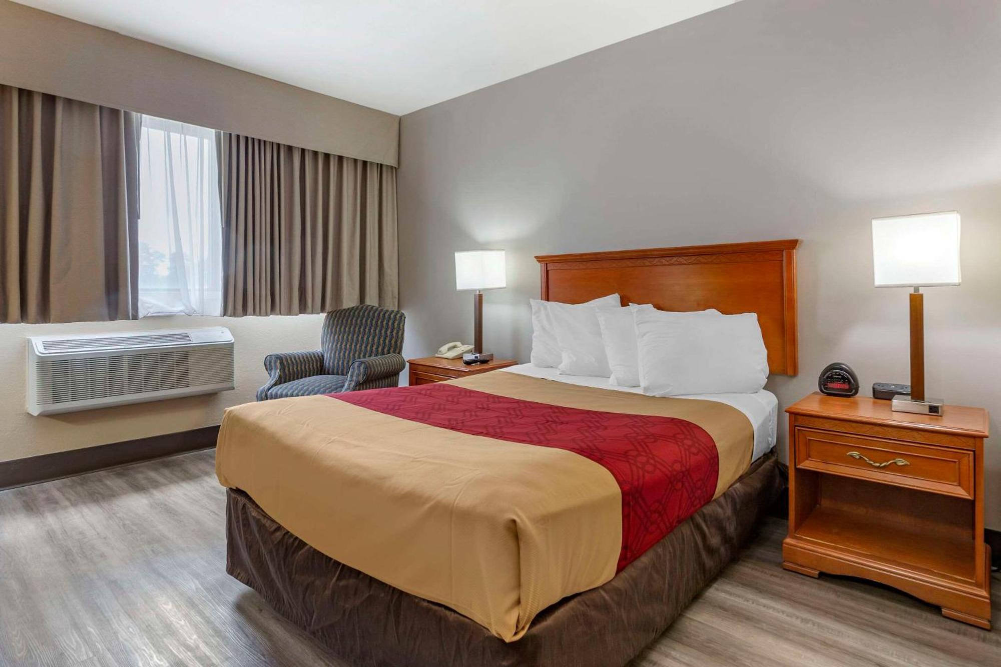 Econo & Hotel